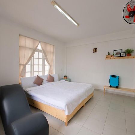 Pines Hotel Да Лат Екстериор снимка